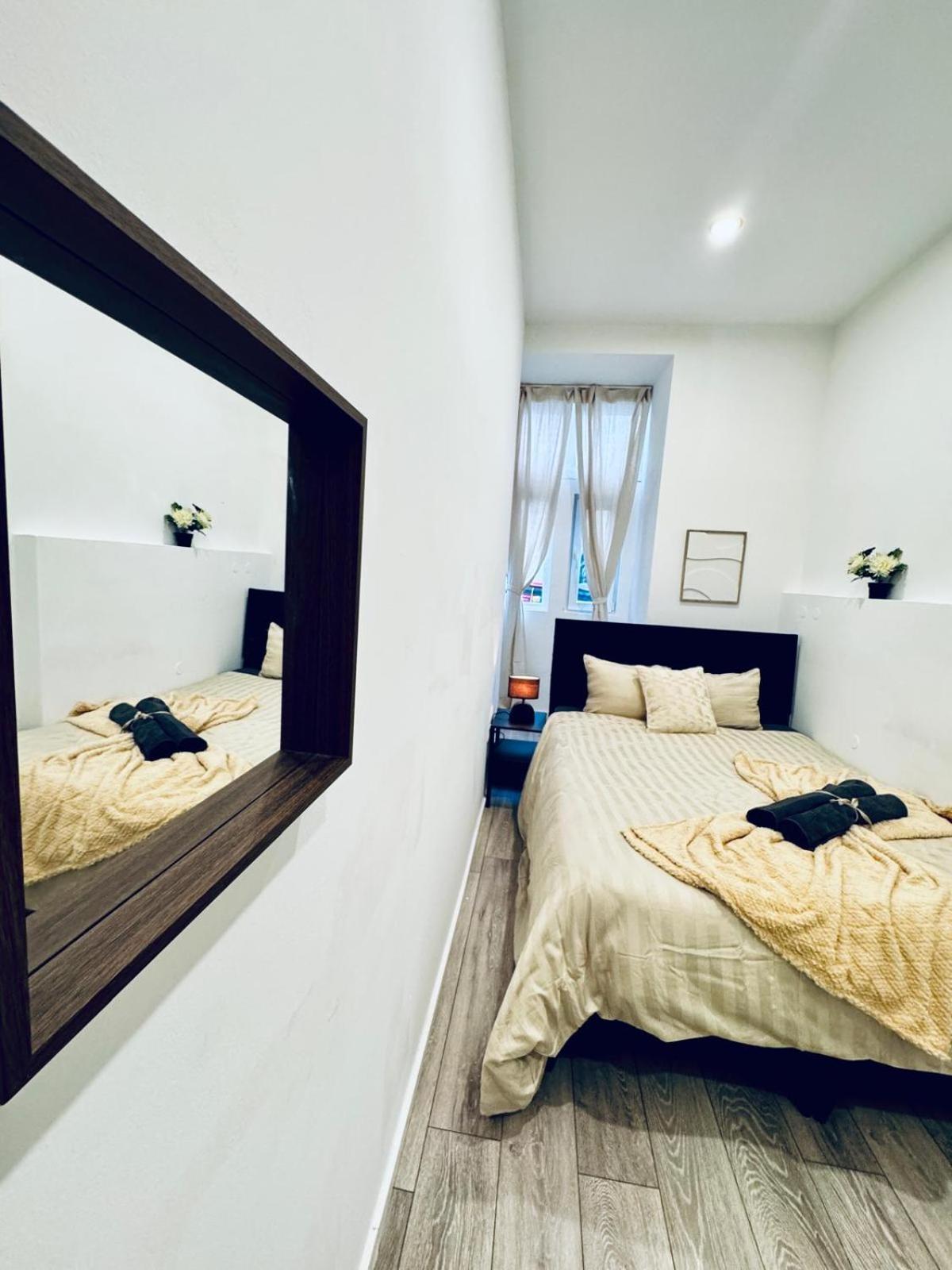 Elegant 5-br Shared Ideal For Groups & Families *