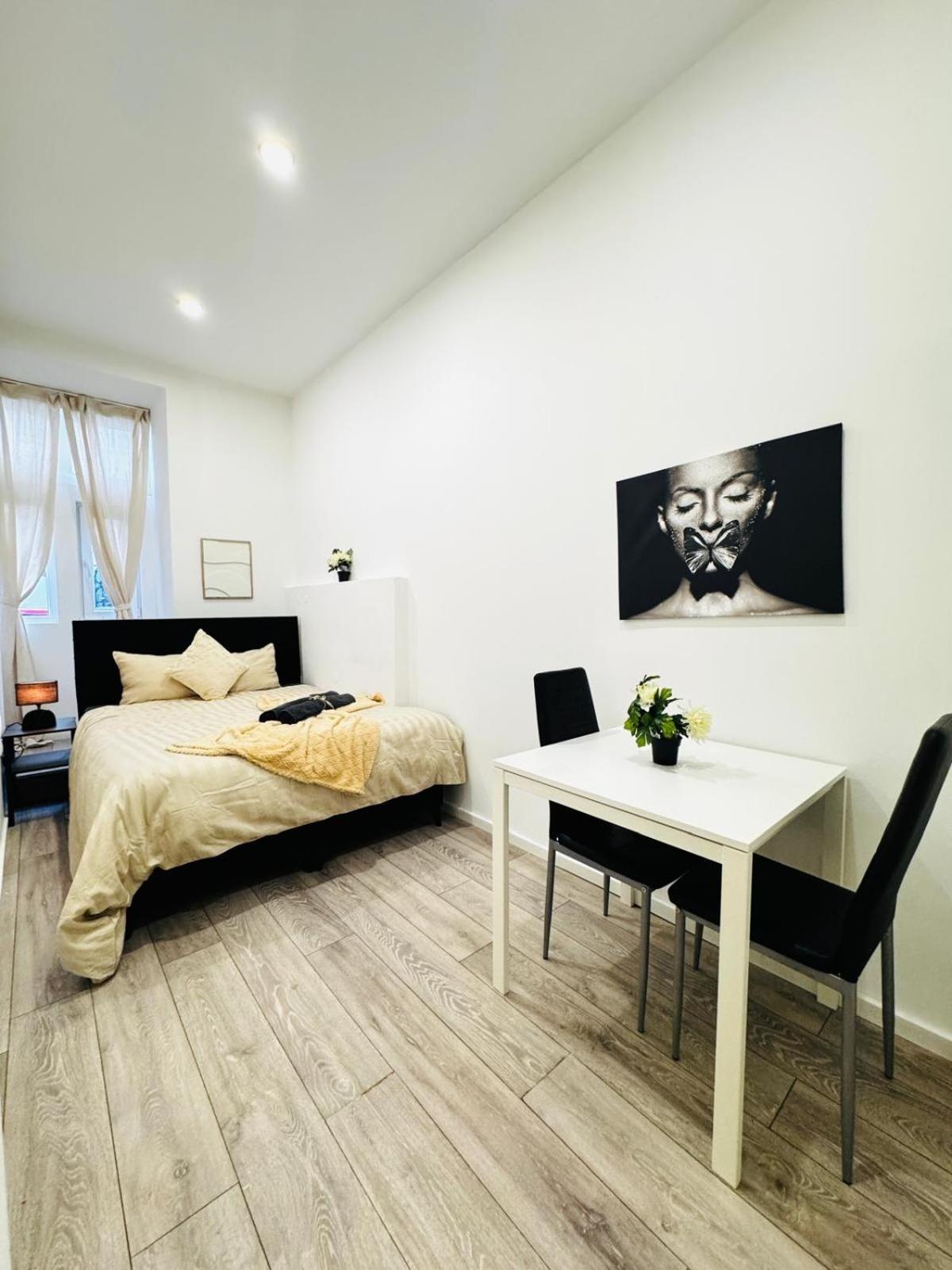 Elegant 5-br Shared Ideal For Groups & Families