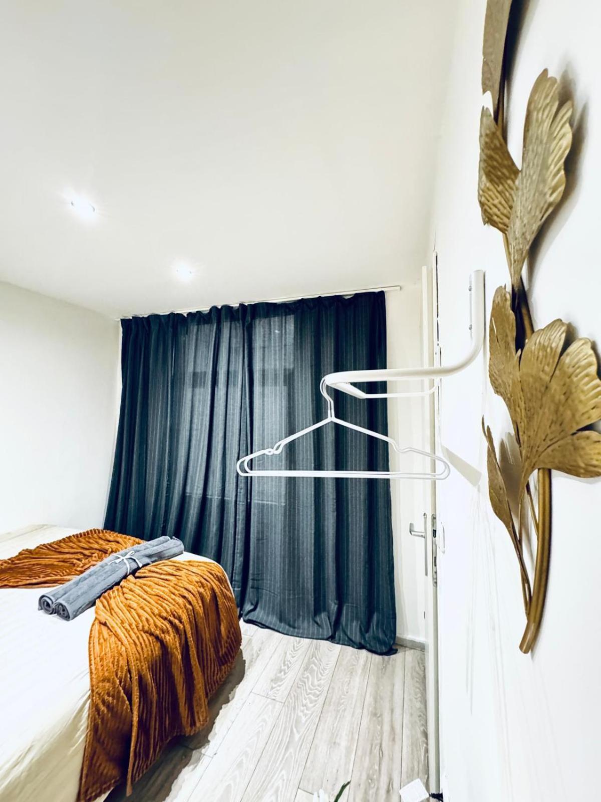 Elegant 5-br Shared Ideal For Groups & Families * Wien