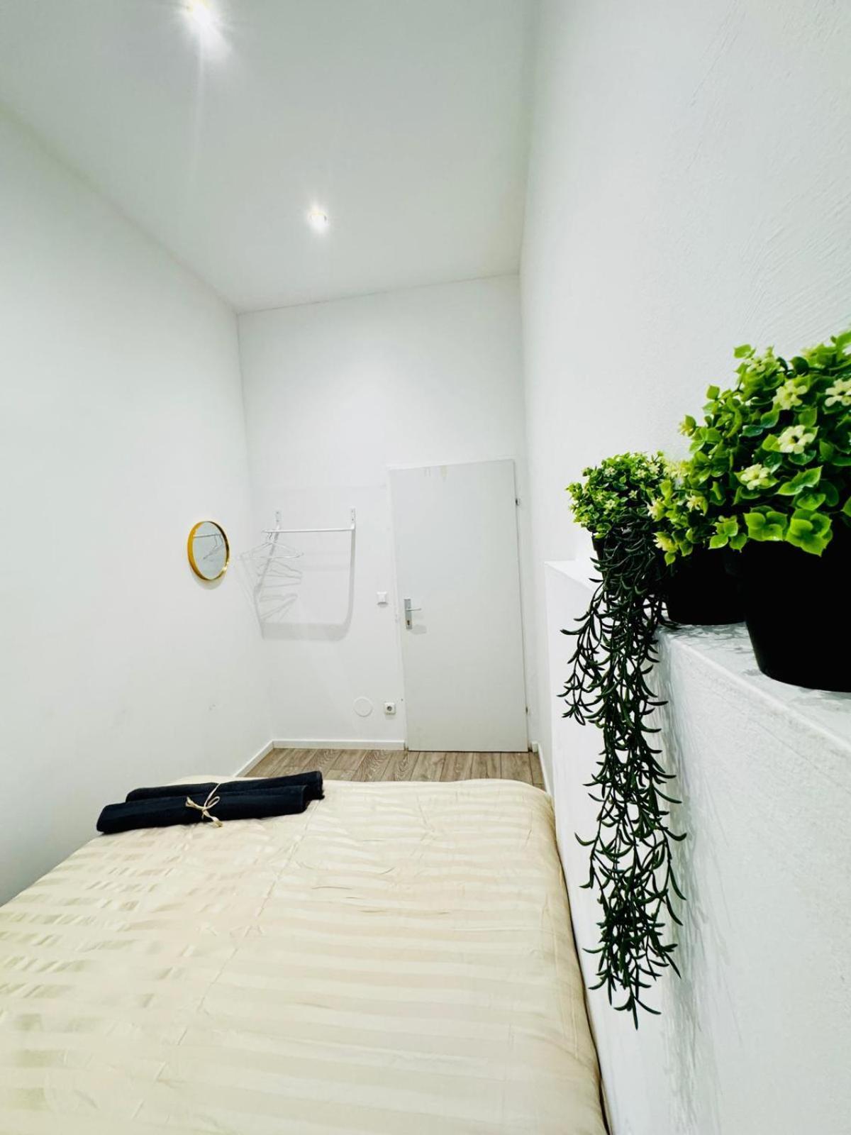 Elegant 5-br Shared Ideal For Groups & Families *