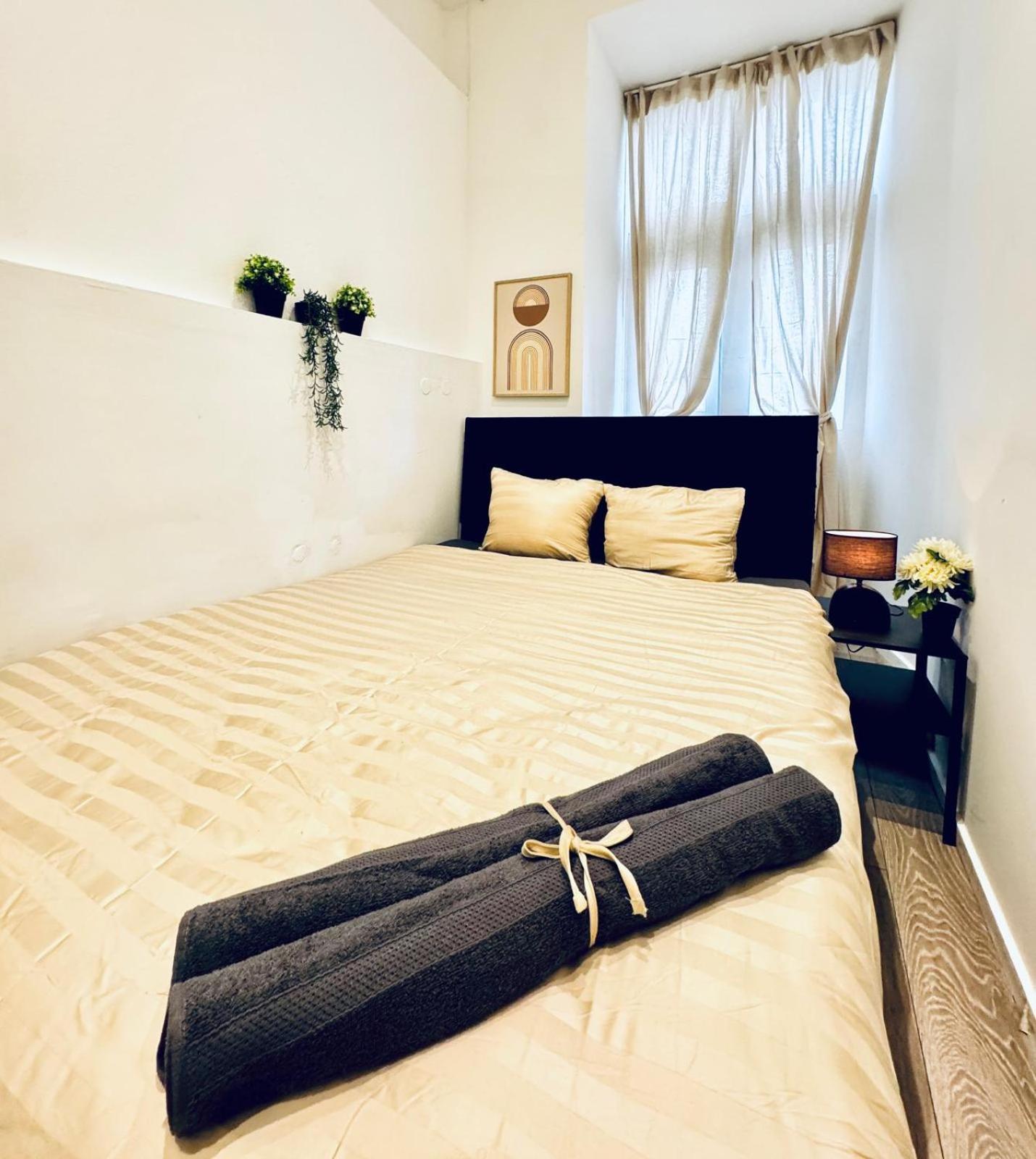Elegant 5-br Shared Ideal For Groups & Families * Wien