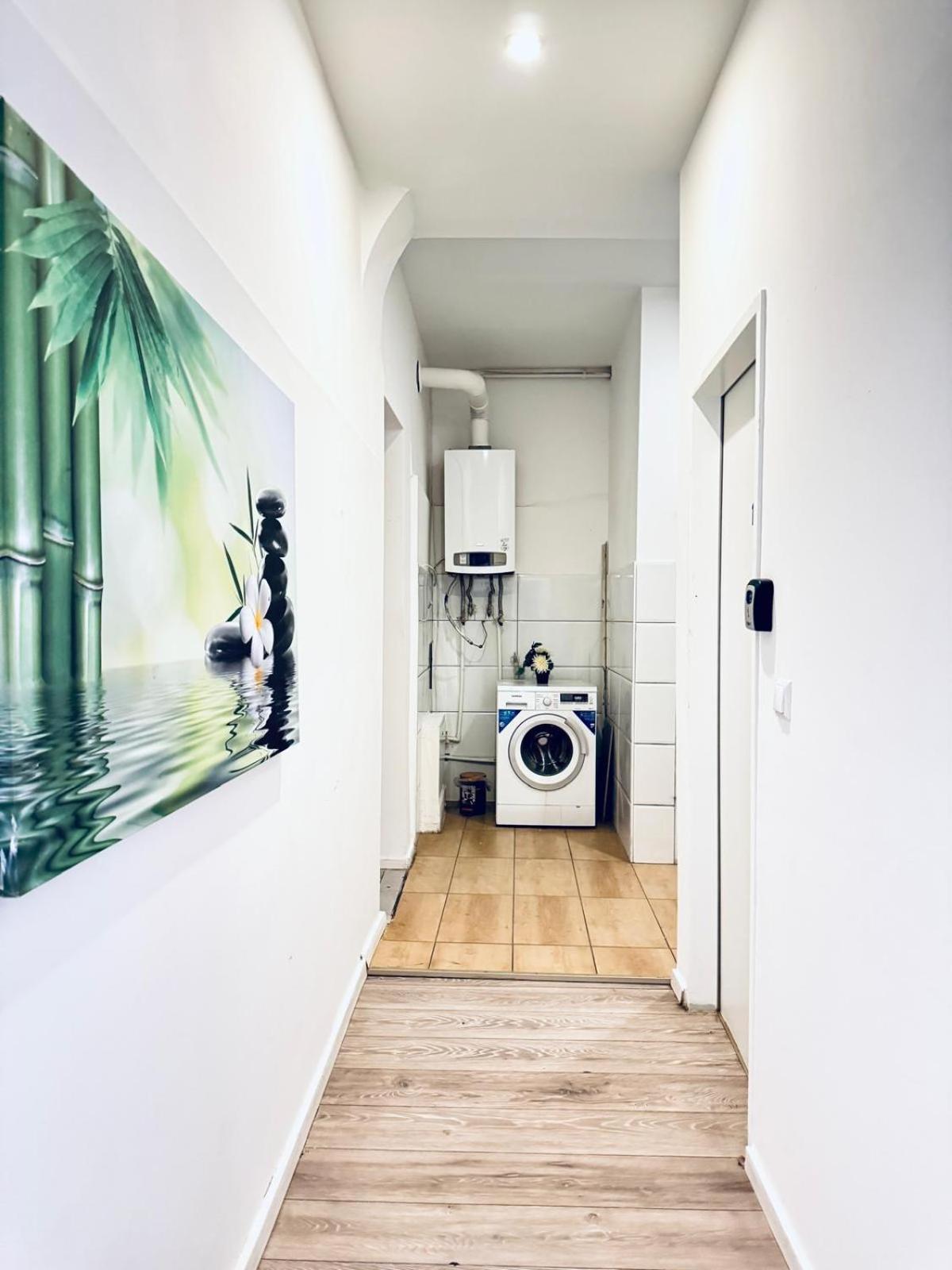 Elegant 5-br Shared Ideal For Groups & Families Wien