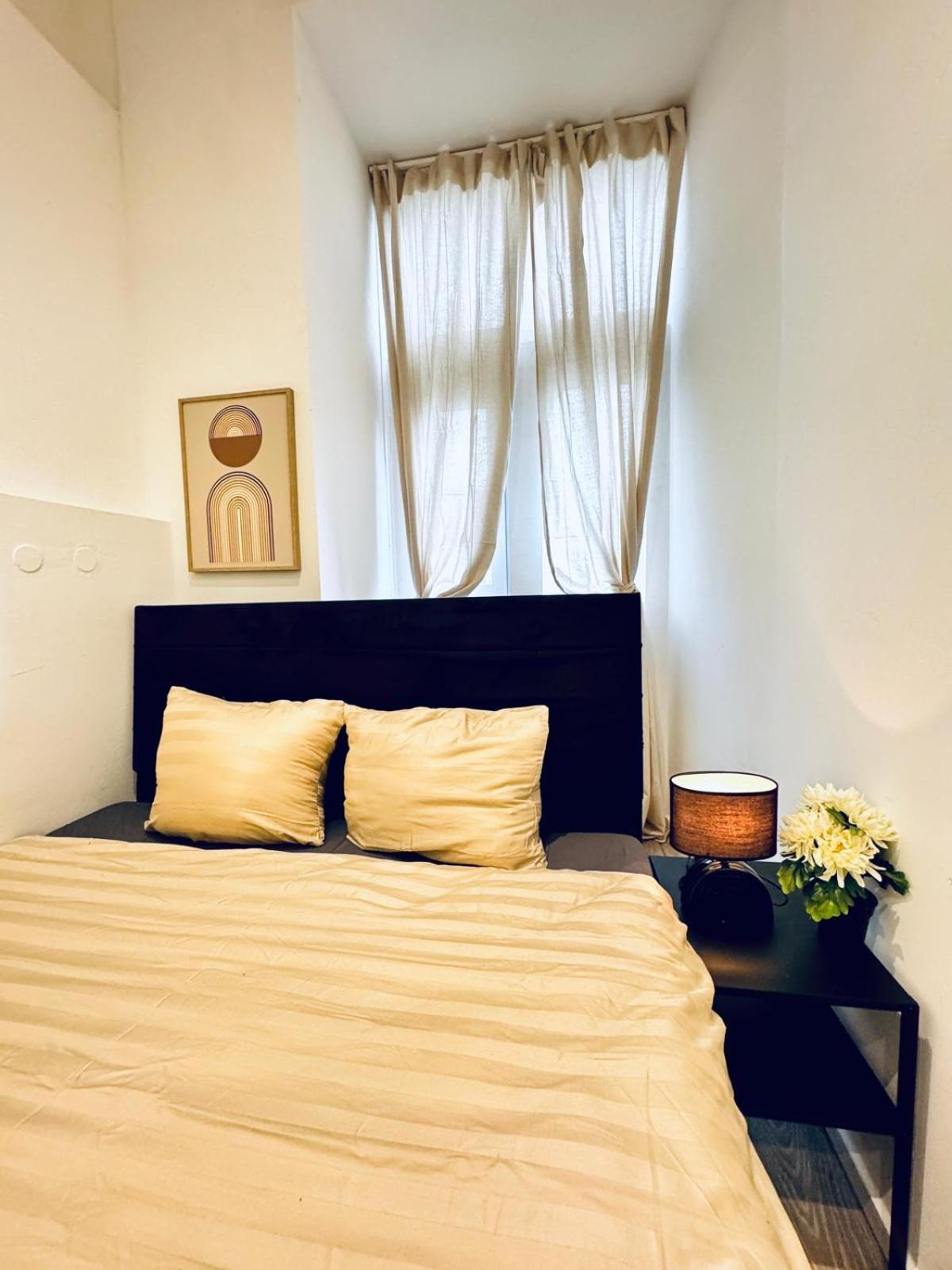 Elegant 5-br Shared Ideal For Groups & Families * Wien
