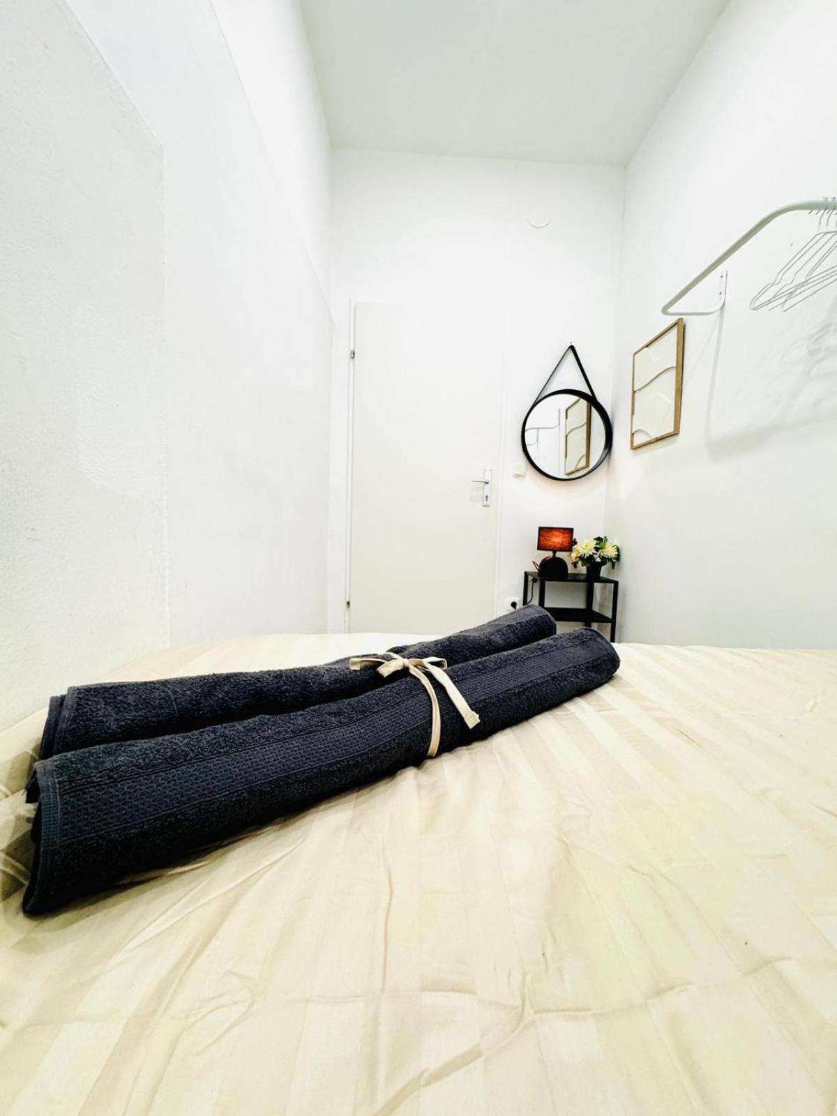 Apartment Elegant 5-br Shared Ideal For Groups & Families *
